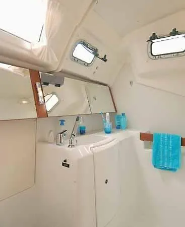 Ботель Boat In